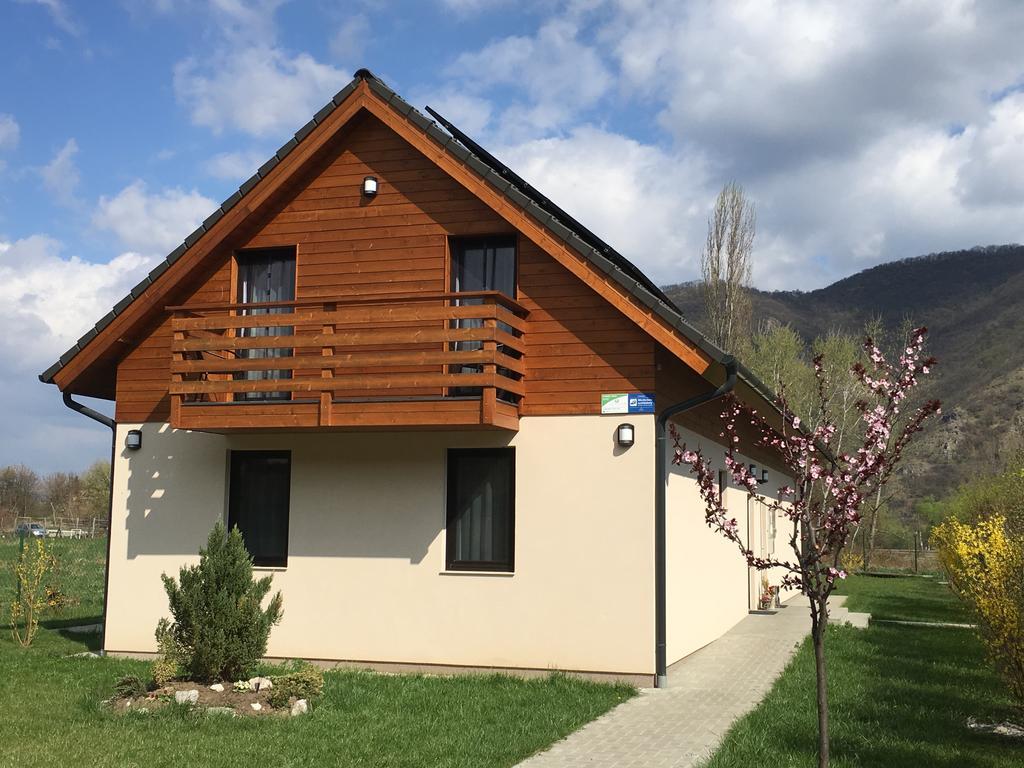 Dunazug Apartmanház Dömös Esterno foto
