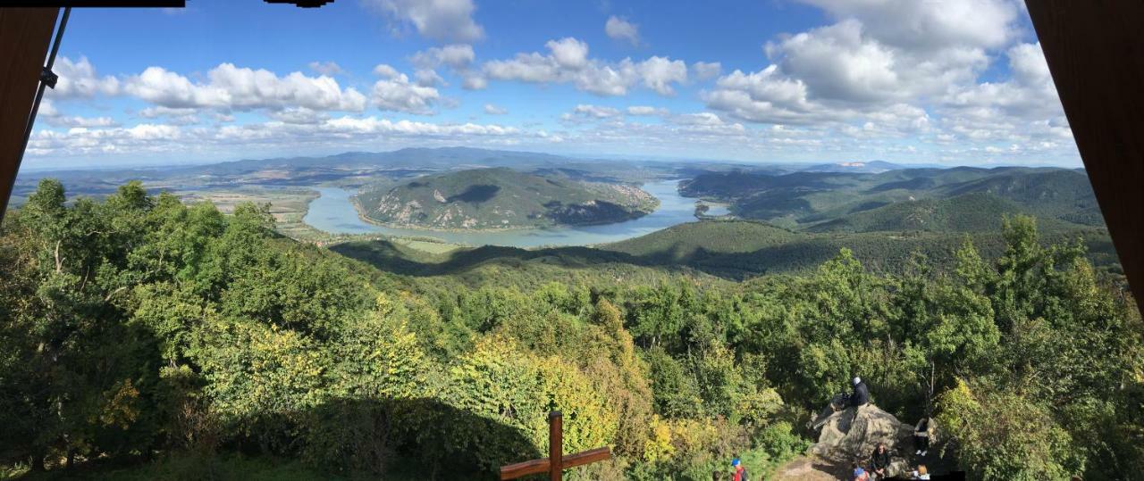 Dunazug Apartmanház Dömös Esterno foto